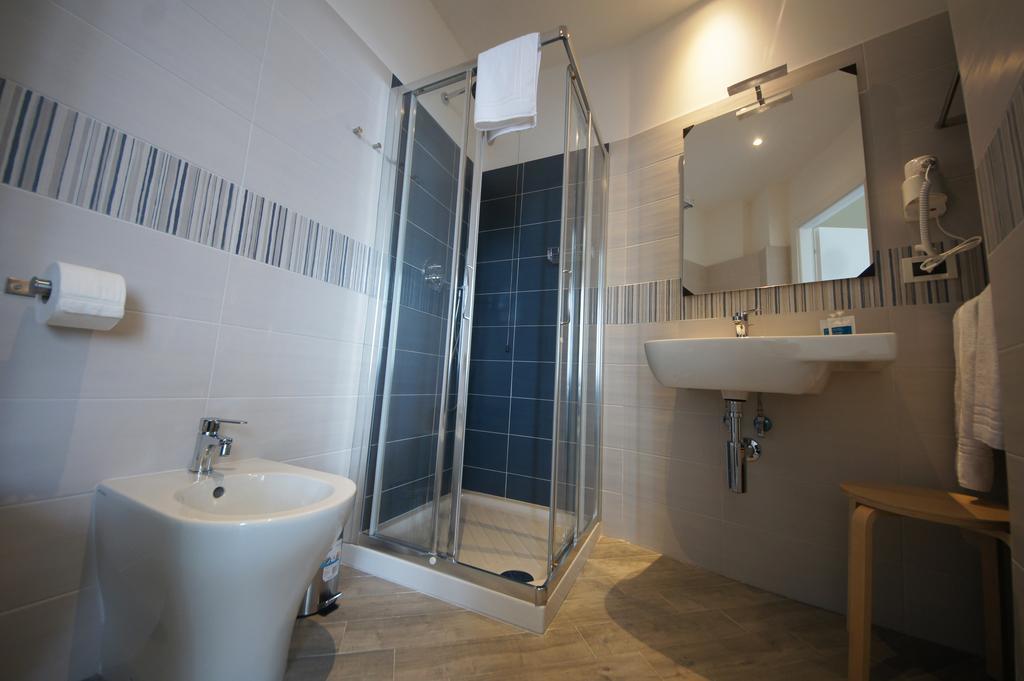 סאבונה Luna Rooms מראה חיצוני תמונה